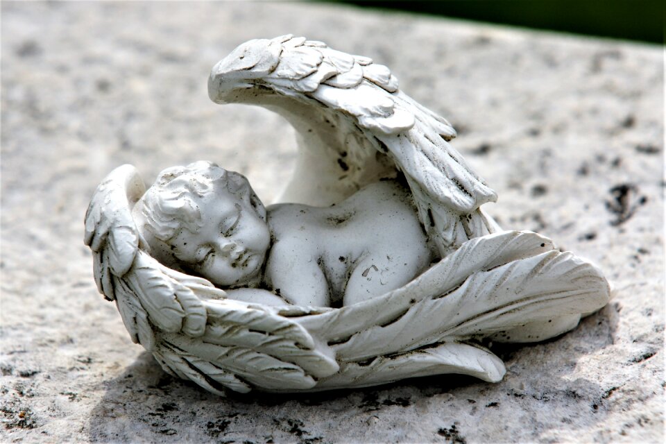 Hope sculpture farewell