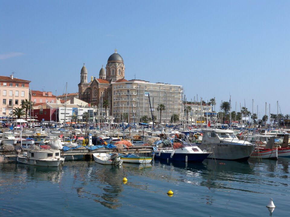 Saint-raphaël port mediterranean