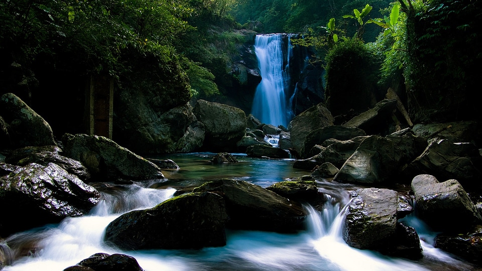 Landscape water quede source photo