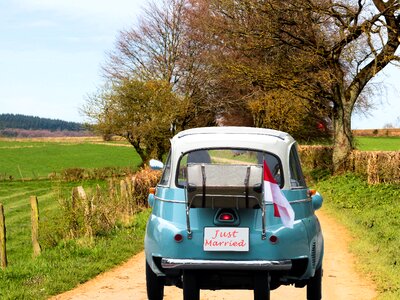 Marry love wedding car photo