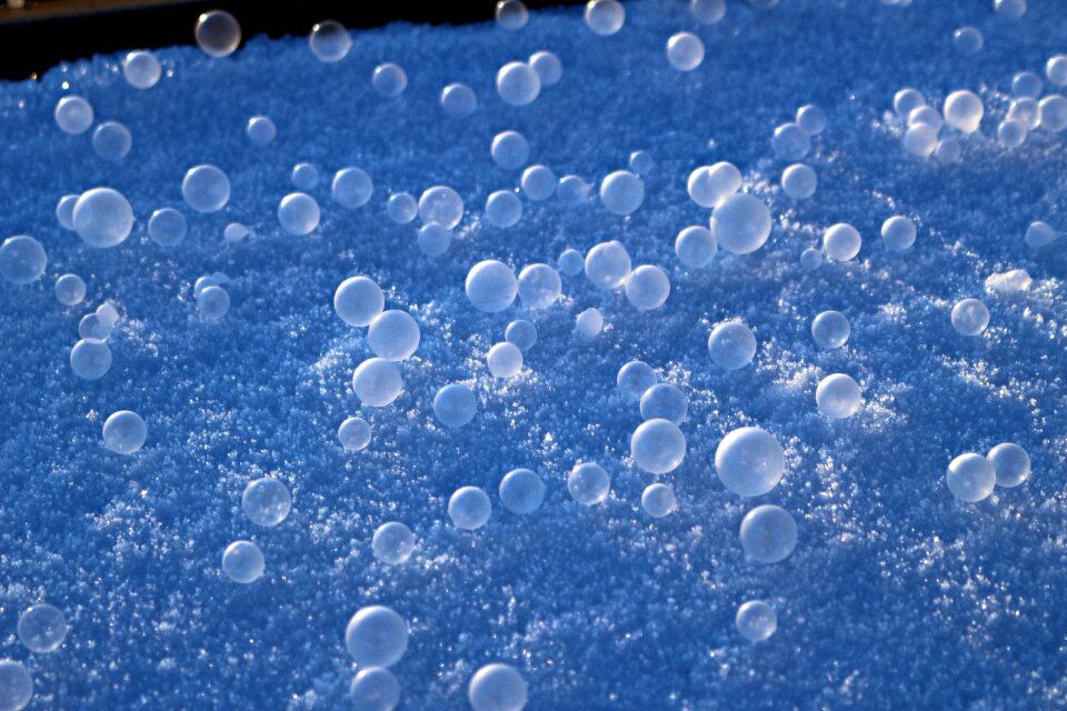 Ball eiskristalle frozen bubble photo