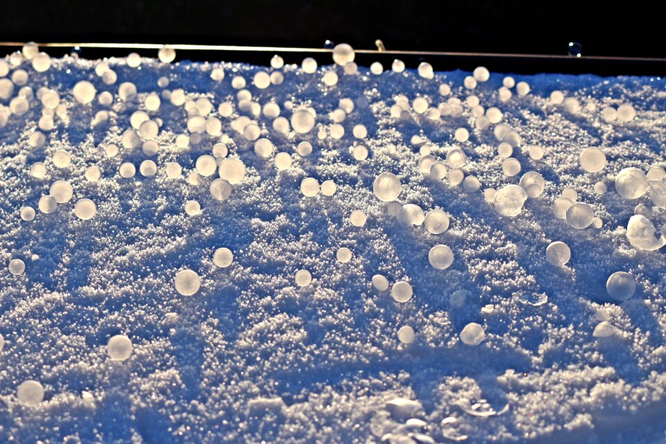 Frost blow frozen bubble winter
