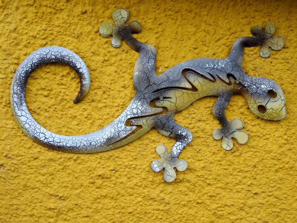 Wall decoration sheet motif