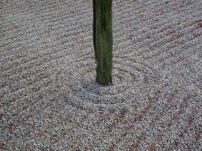 Garden zen circles