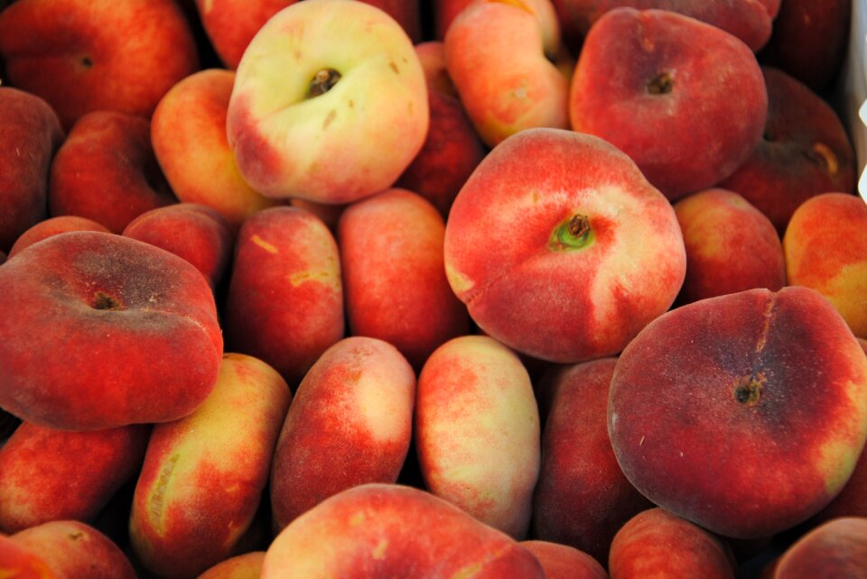 Fruit market saturn peach