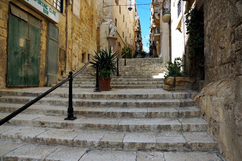 Malta valetta emergence