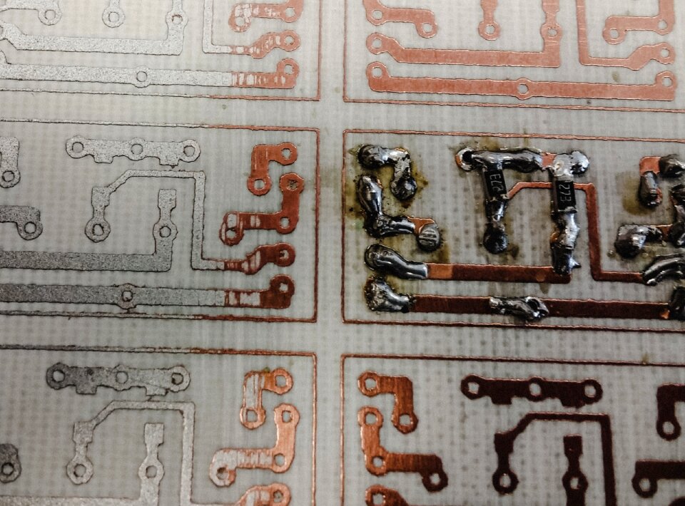 Closeup circuit current