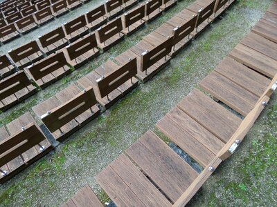 Air theater seating
