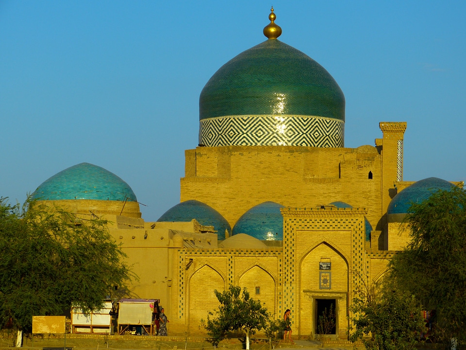 Museum city abendstimmung uzbekistan