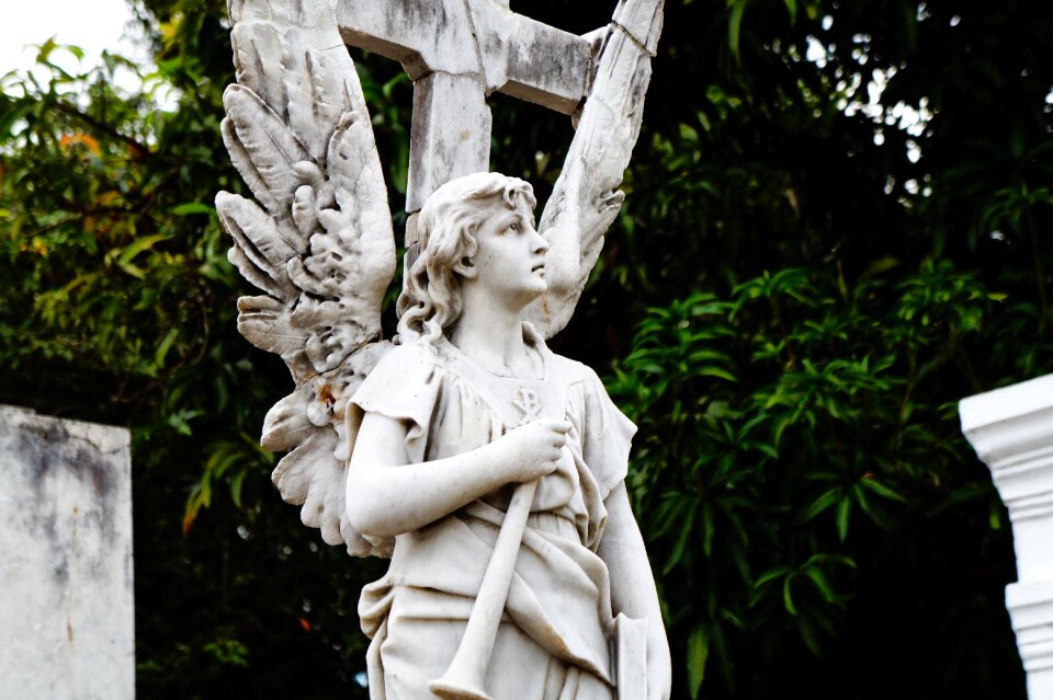 Necroturismo gothic art beliefs