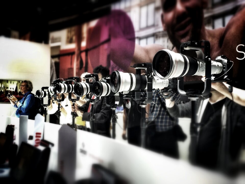 Light lens exhibition photography