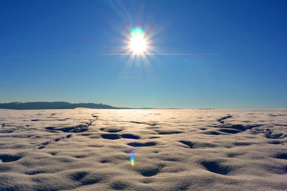 Rays snow desert lonely