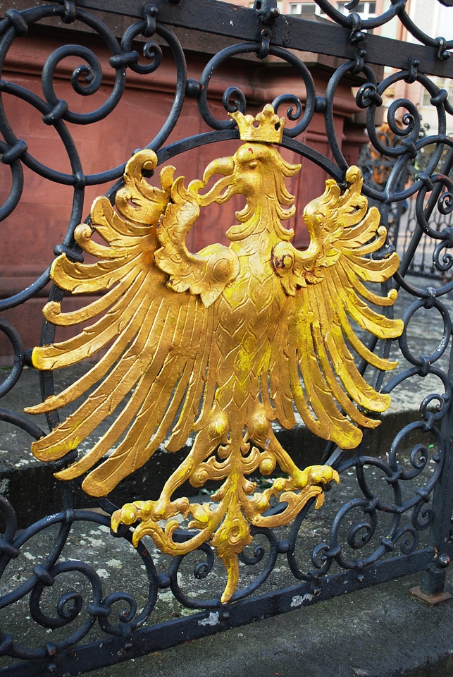Gold fence sculpture