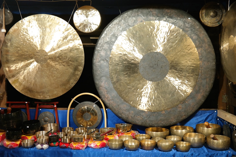 Self tönendes musical instrument music
