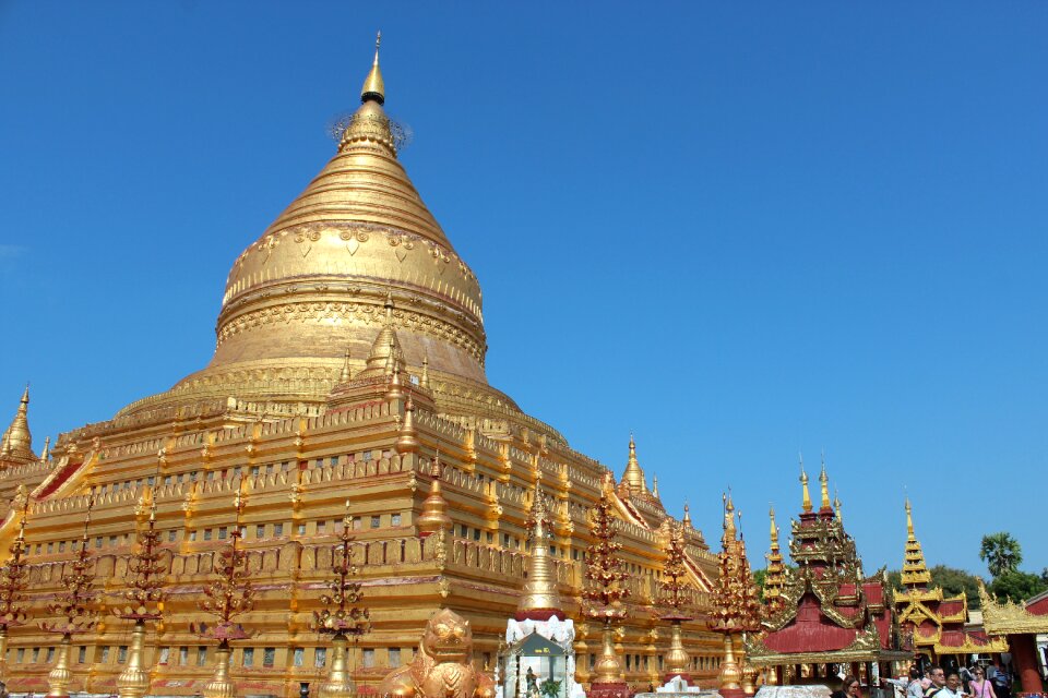 Pagoda temple buddhism