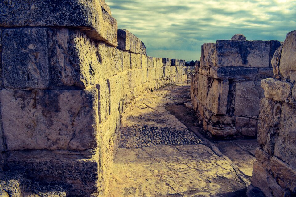 Site ruins excavations