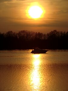 Lake sunset abendstimmung photo