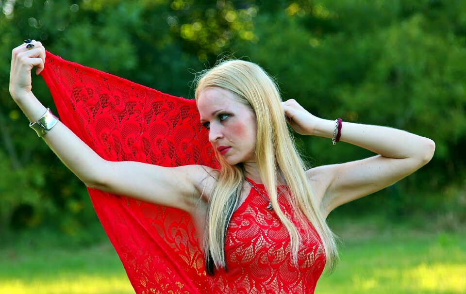 Red dress pretty facial