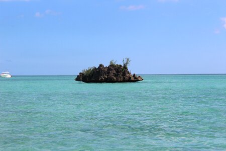 Tropical ocean tourism