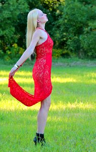 Blonde red dress pretty