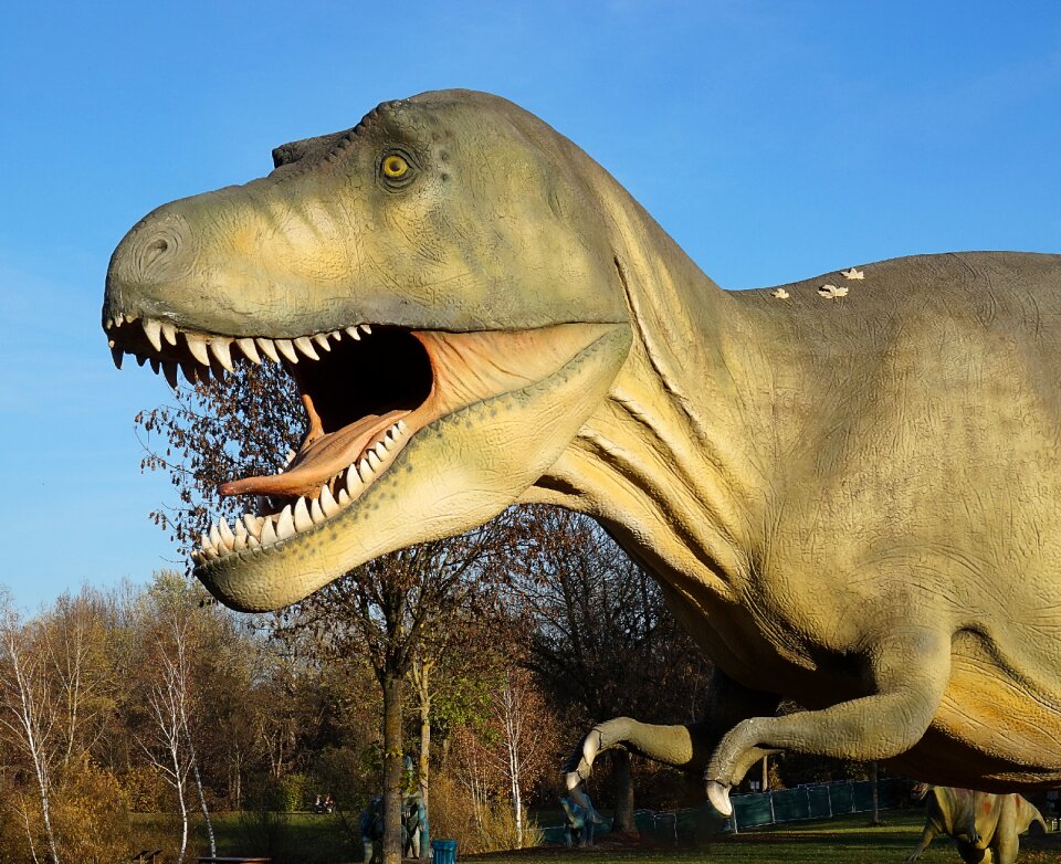 Replica reptile giant lizard