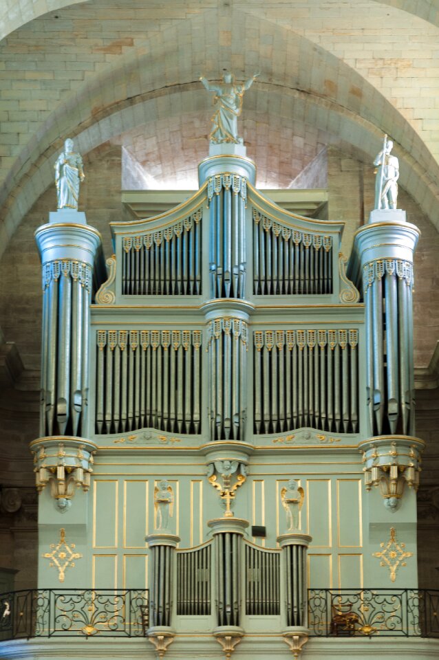 Instrument beaucaire notre-dame-des-apple