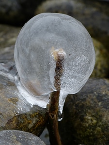 Ball water winter