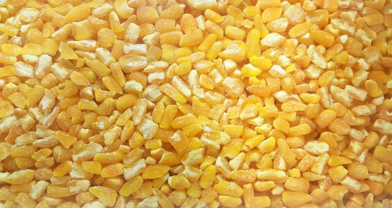 Cereal hominy texture