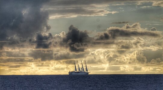 Sunset polynesia sea