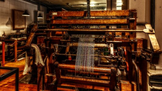Knitting machine historically technology
