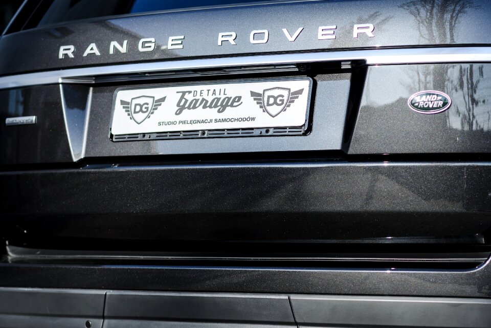 Range rover vehicle