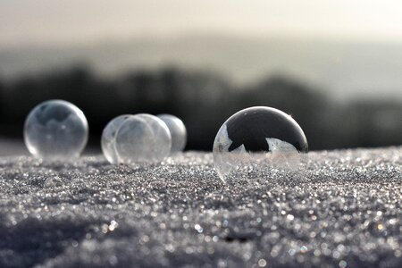 Frozen bubble eiskristalle winter