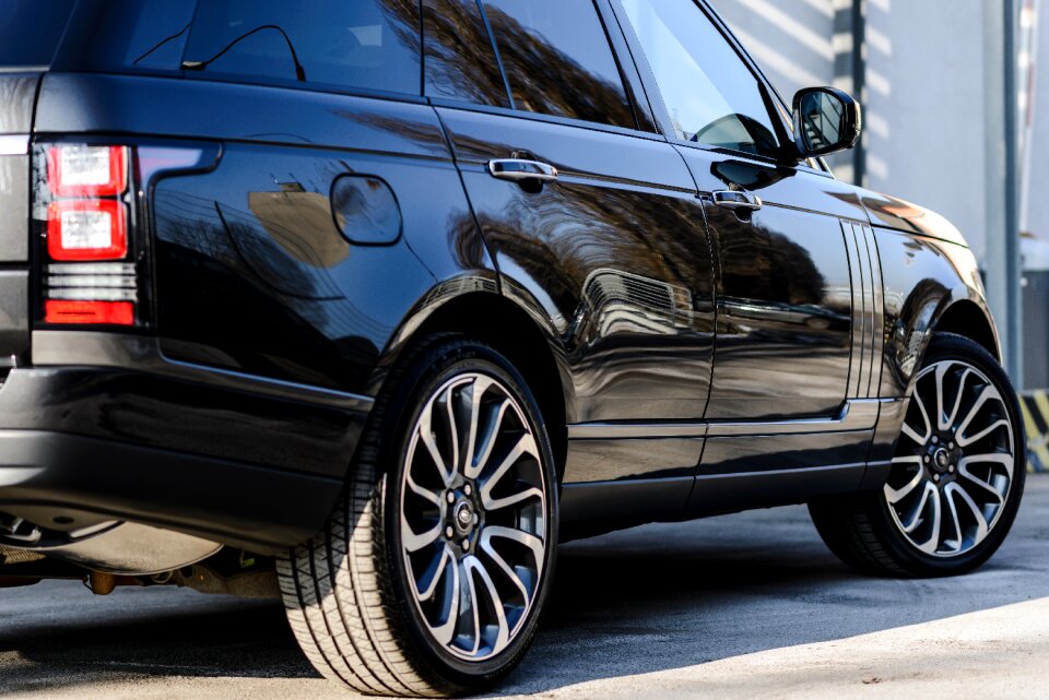 Range rover vehicle