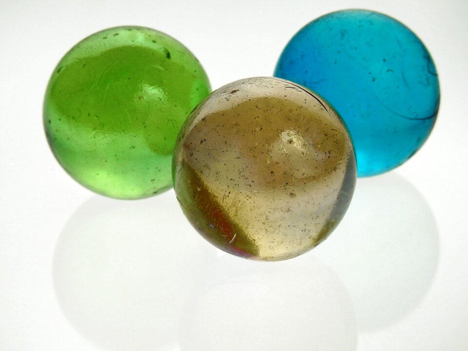 Round toys glass marbles