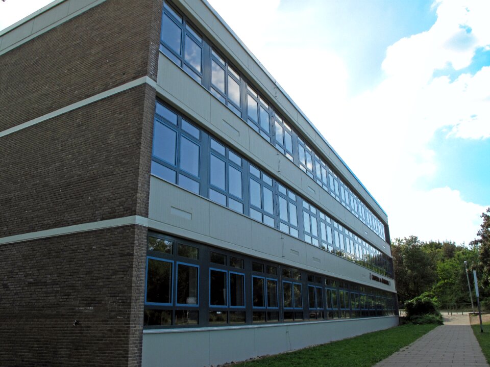 School hdr building