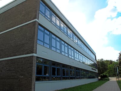 School hdr building