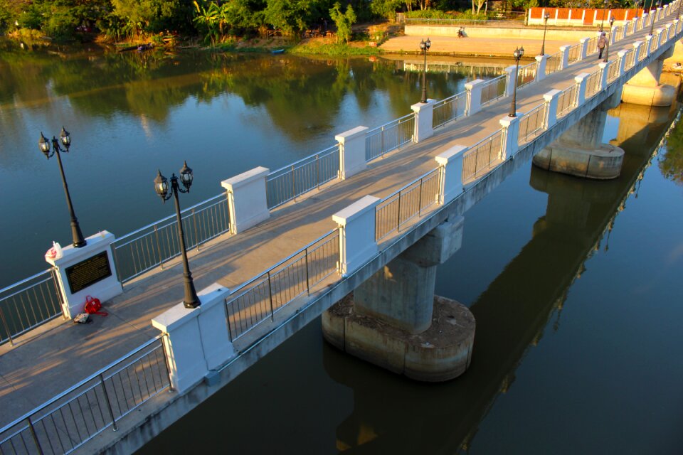 Water suspension landmark photo