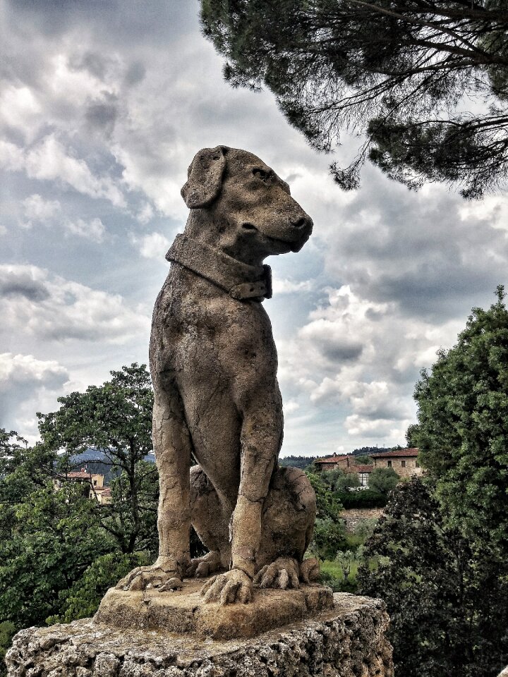 Statue tuscany palazzo