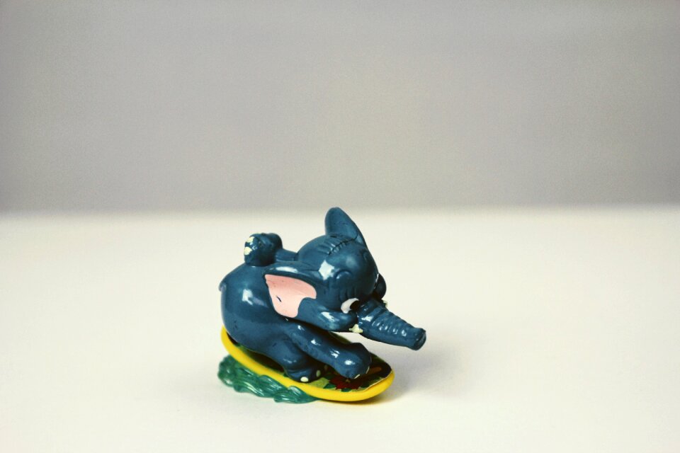 Elephant photographer figure