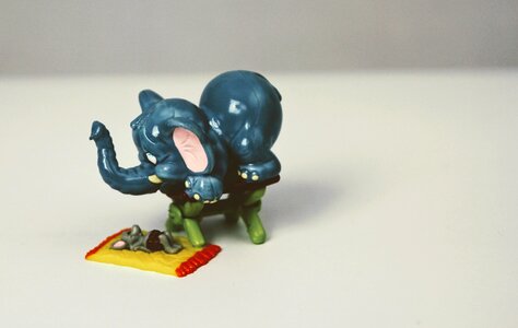 Elephant photographer figure
