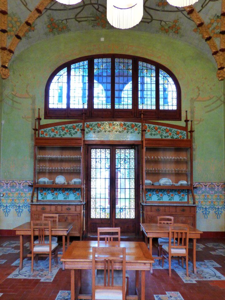 Pere mata dining room reus