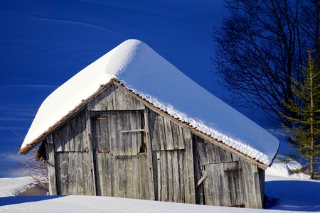 Scale wood log cabin