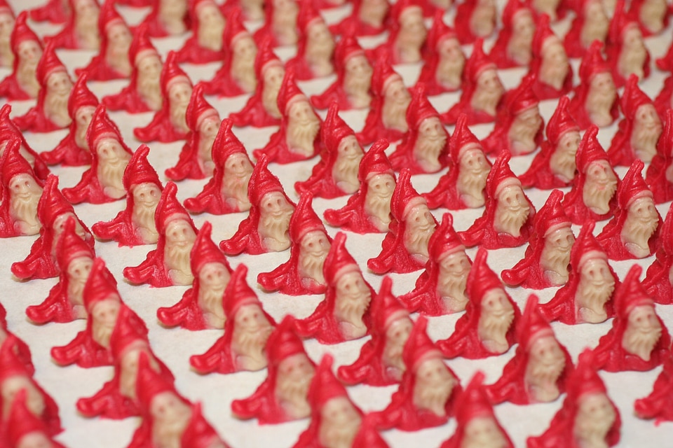 Elf army marzipan claus