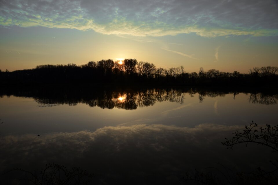 Lake mirror water