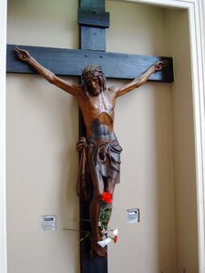 Cross jesus wood