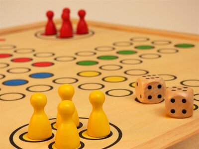 Cube game board figures