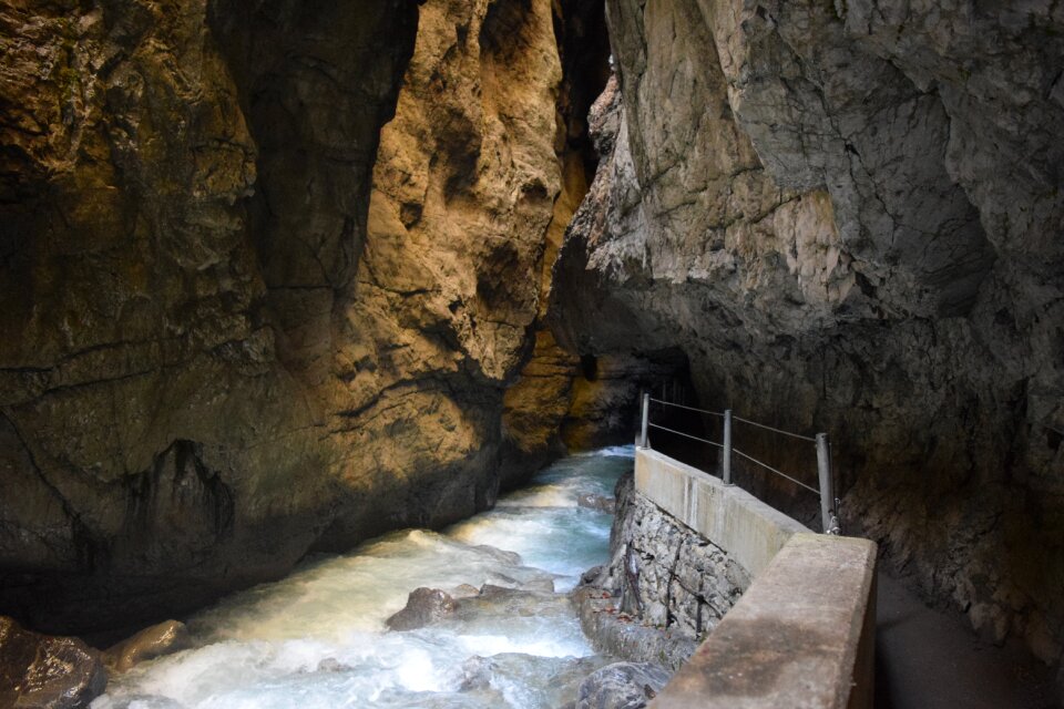 Partnachklamm bach clammy