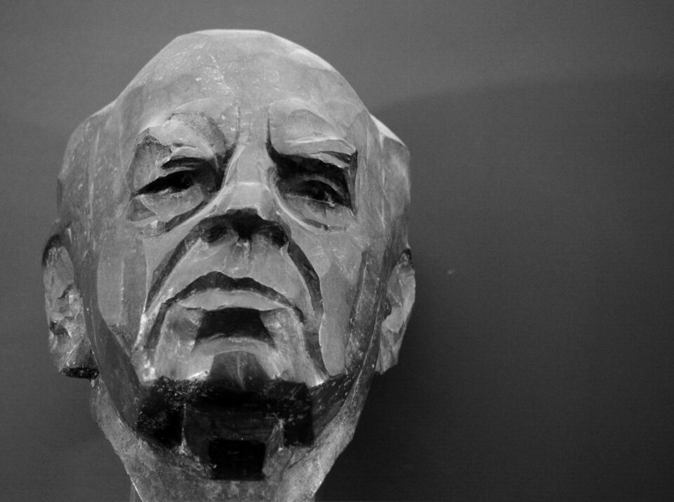 Mask statue portrait