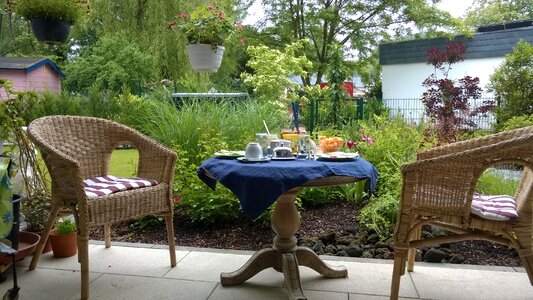 Breakfast garden table