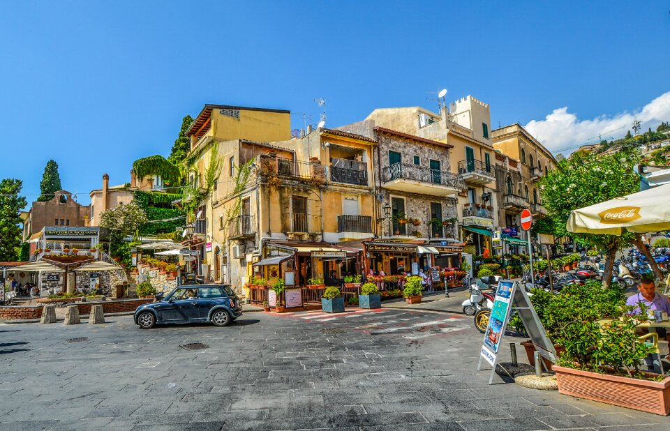 Sicily cafe restaurants